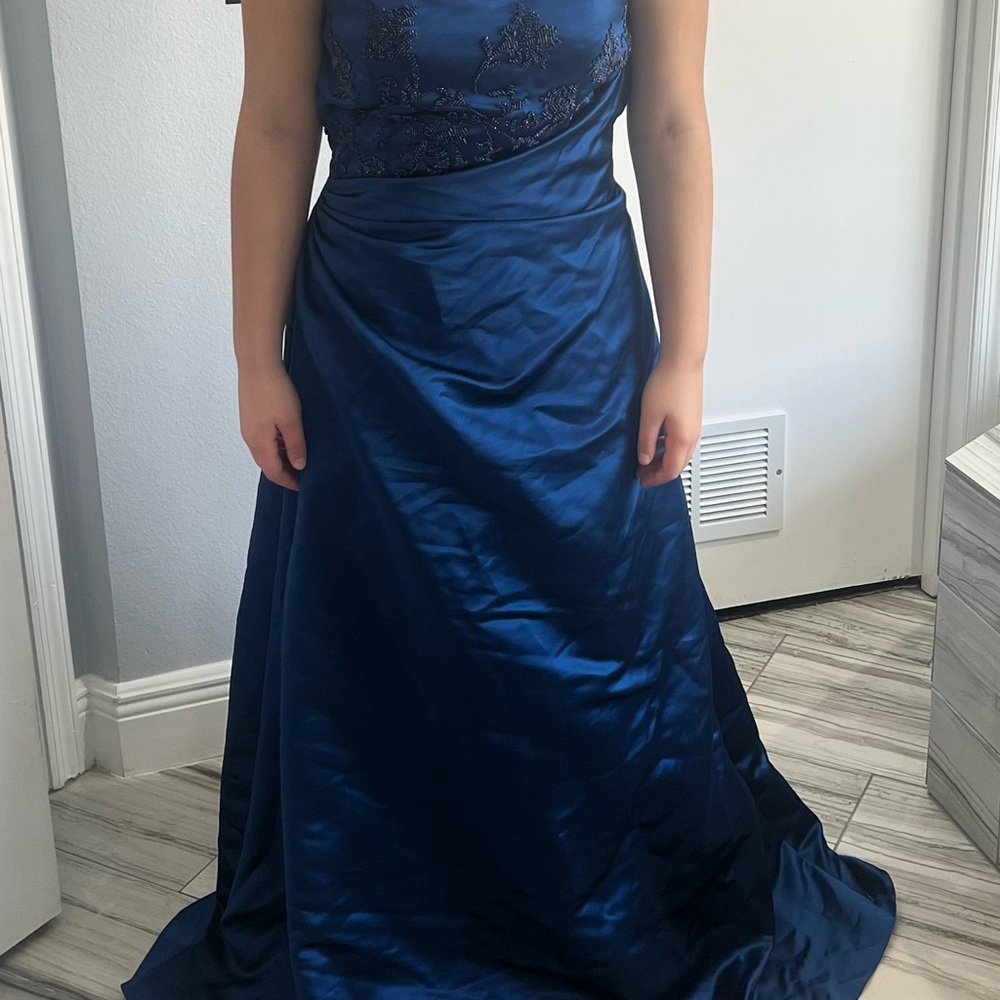 Elegant Royal Blue Evening Gown